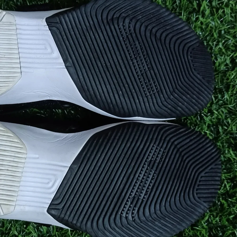 Nike LeBron soldier 12 Bred - Picture 8 of 8